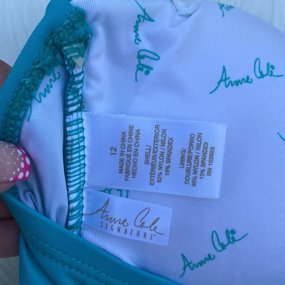 Anne Cole one piece ruched bathing suit - Picture 4 of 5